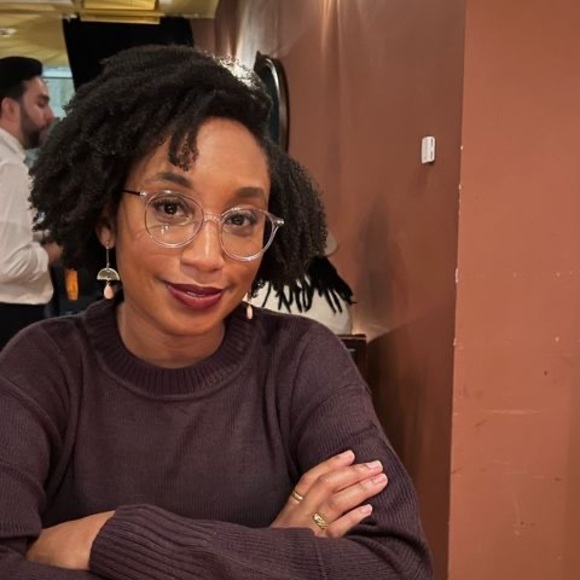 Meet your Posher, Alisha - Picture 1 of 1